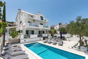 Apartment in Arbanija with sea view, terrace, air conditioning, WiFi 5139-1